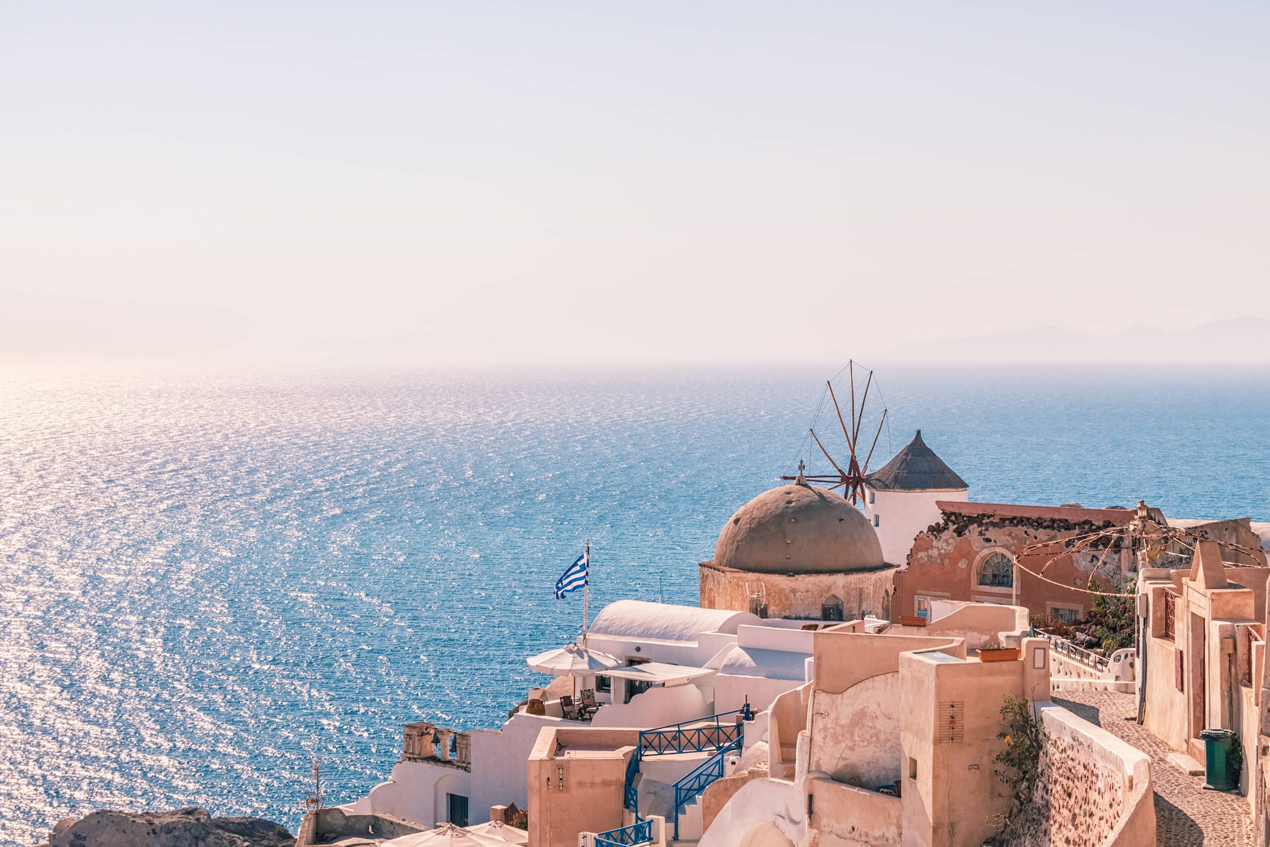 oia-village-at-sunset-santorini-island-QPK9SJN (1)